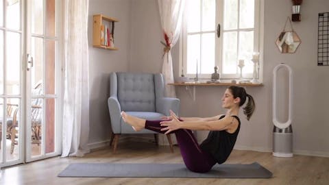 Verda Kutsal - Yoga Eğitmeni - Episode 8