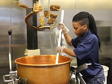 Bizarre Foods: Delicious Destinations - Episode 10