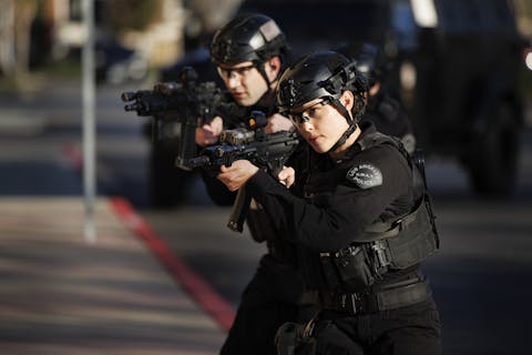 S.W.A.T. - Episode 14