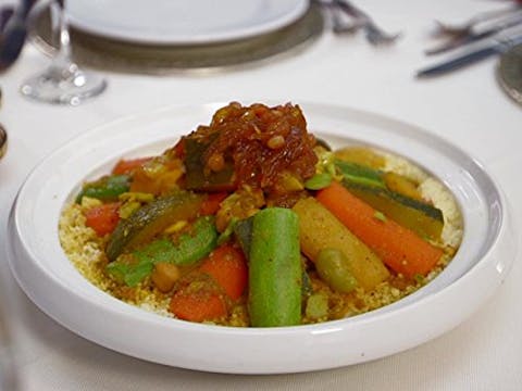 Bizarre Foods: Delicious Destinations - Episode 10