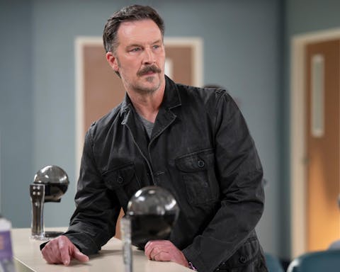 Grey's Anatomy - Episode 16
