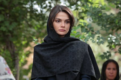 Uzak Şehir - Episode 26