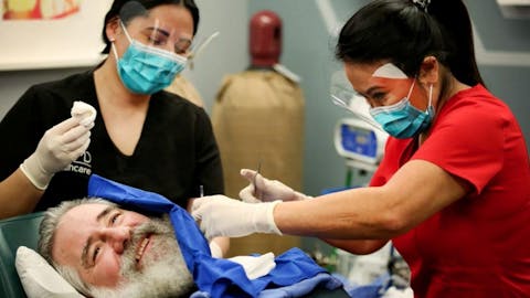 Dr. Pimple Popper - Episode 1