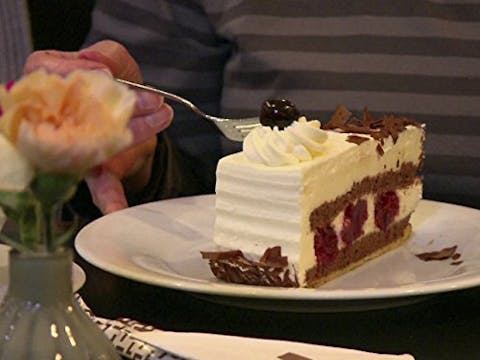 Bizarre Foods: Delicious Destinations - Episode 10