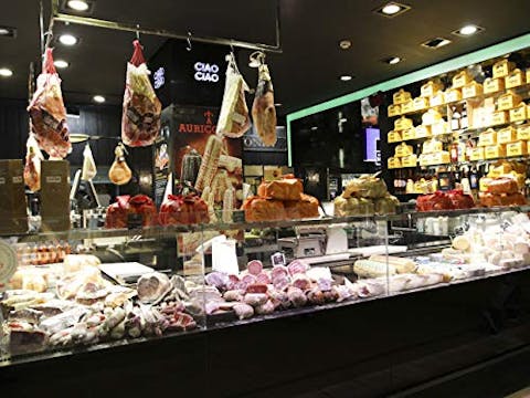 Bizarre Foods: Delicious Destinations - Episode 23
