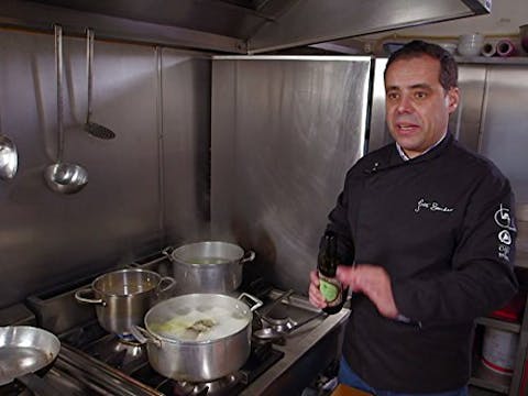 Bizarre Foods: Delicious Destinations - Episode 22