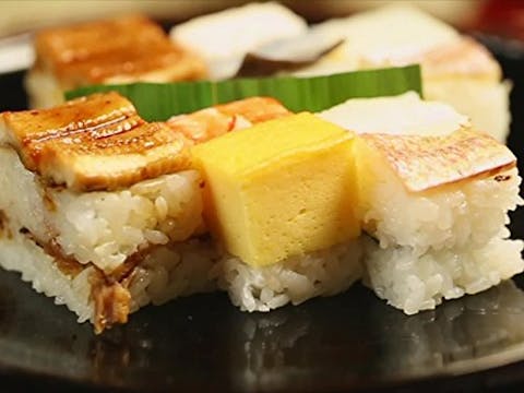 Bizarre Foods: Delicious Destinations - Episode 10