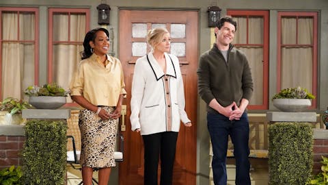 The Neighborhood - Episode 16