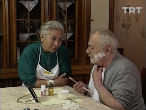 Bizimkiler - Episode 13