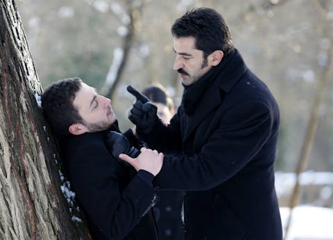 Karadayi - Episode 24
