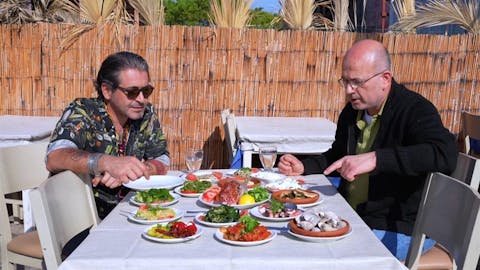 Hazer Amani ile Keşfe Değer - Episode 9