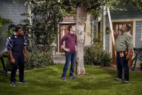 The Neighborhood - Episode 12