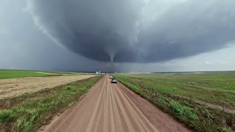 In the Eye of the Storm: Chasers - Episode 4