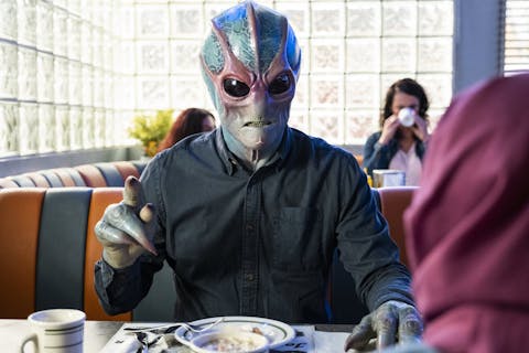 Resident Alien - Episode 2