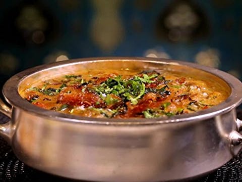 Bizarre Foods: Delicious Destinations - Episode 25