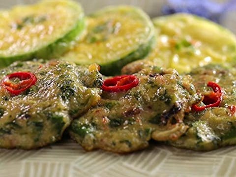 Bizarre Foods: Delicious Destinations - Episode 18