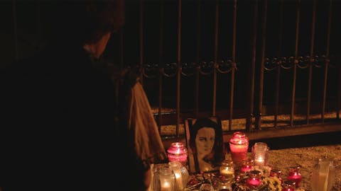 Obsession: The Murder of a Beauty Queen - Episode 2