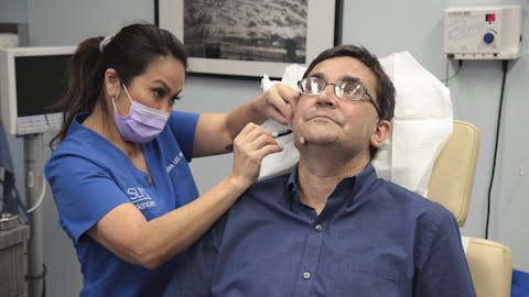 Dr. Pimple Popper - Episode 1