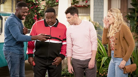 The Neighborhood - Episode 12