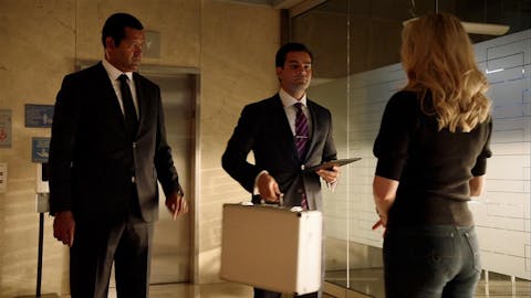 Bull - Episode 1