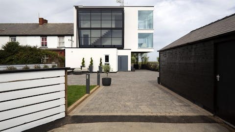 Grand Designs - Episode 4