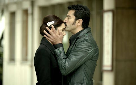 Karadayi - Episode 33