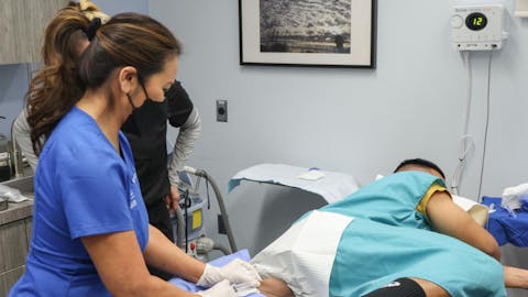 Dr. Pimple Popper - Episode 12
